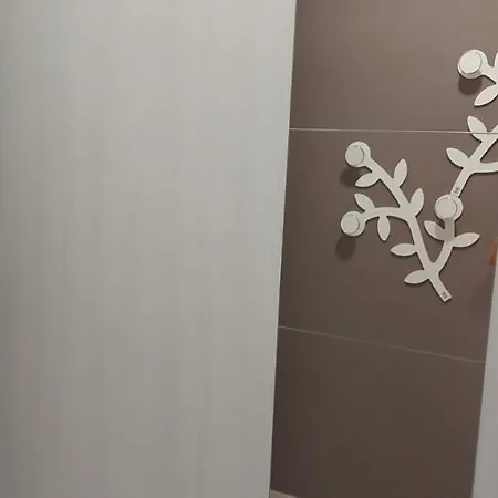 Suite48 * باري
